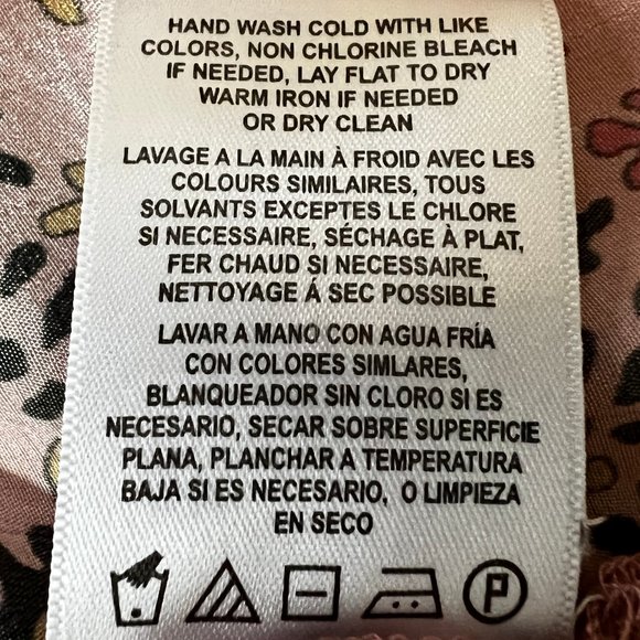 VELVET by Graham & Spencer Floral Top Size Medium - Picture 7 of 10